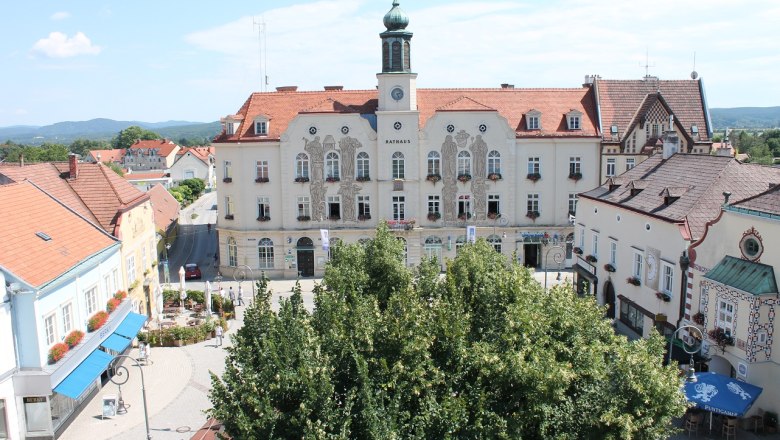 Rathaus am Hauptplatz, © Stadtgemeinde Neunkirchen