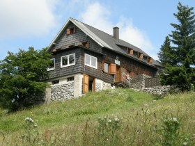 Waldfreundehütte Obersberg (Copyright: Waldfreundehütte Obersberg, Foto Roman Reichel), © Wiener Alpen in Niederösterreich