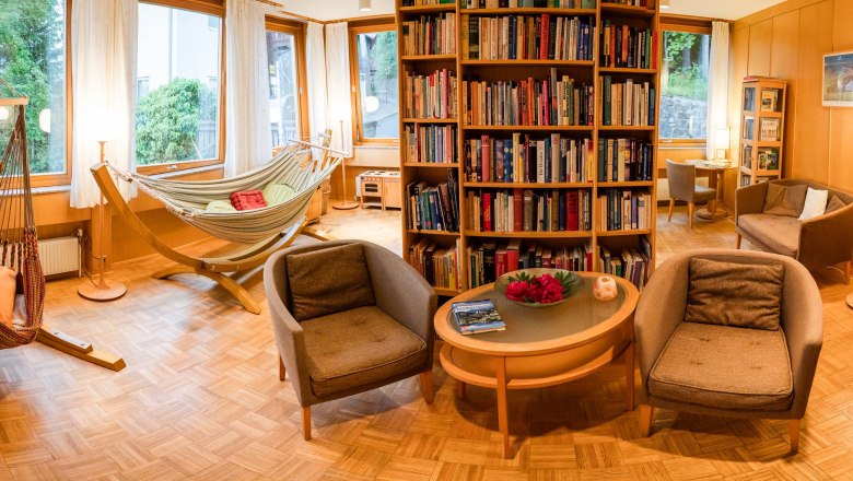 Bibliothek - Panoramahotel Wagner, © Sebastian Freiler